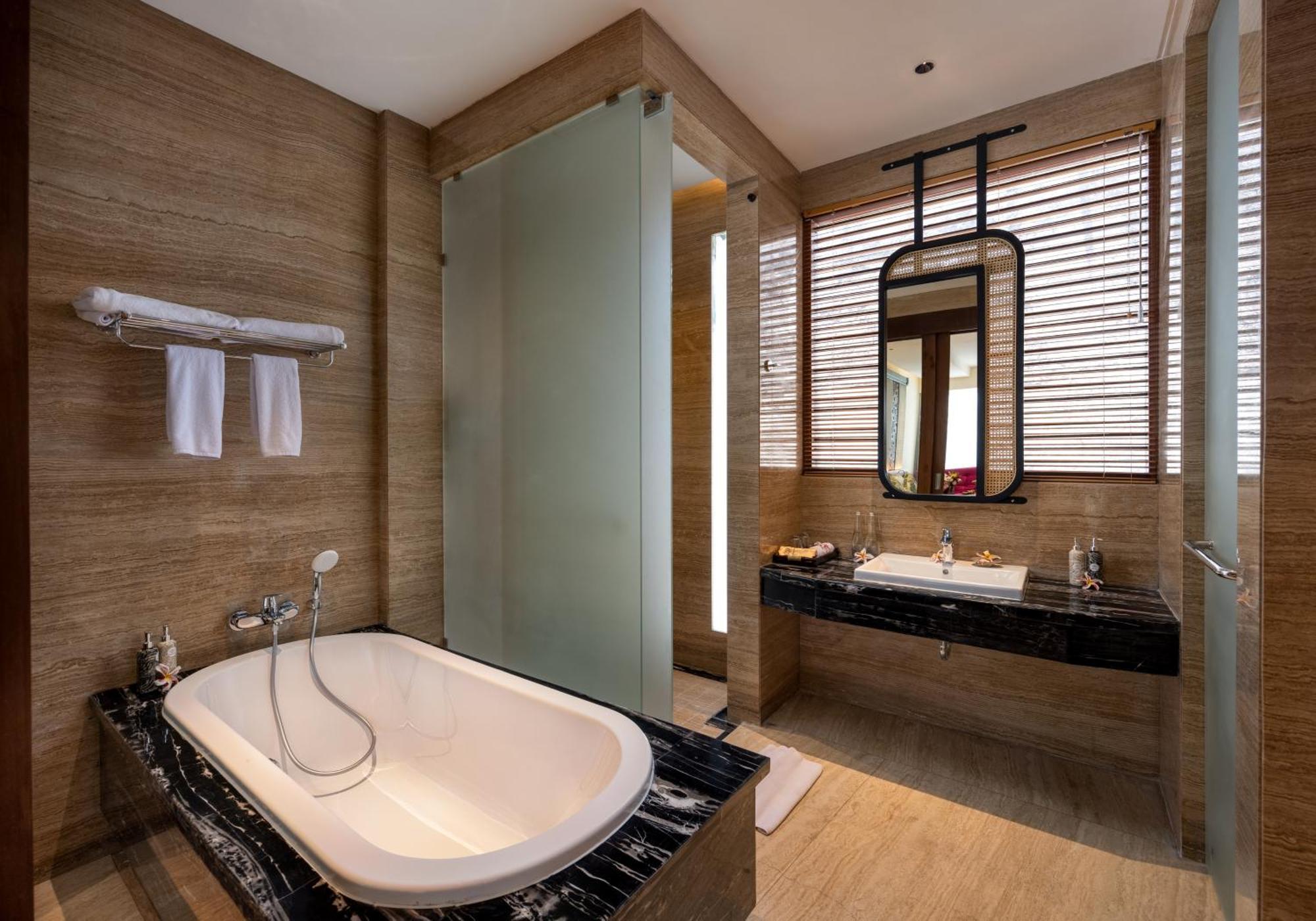 Mokko Suites Batubelig Canggu  Bagian luar foto